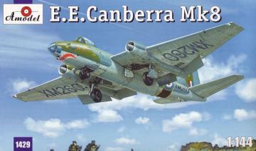 E.E.Canberra Mk.8 &middot; AM 1429 &middot;  A-Model &middot; 1:144