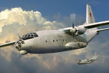 Antonov An-8 · AM 72141 ·  A-Model · 1:72