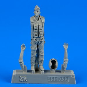 U.S.A.F. Fighter pilot-Vietnam War 1960-1975 · AERB 480089 ·  Aerobonus · 1:48