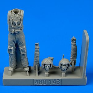 Soviet Pilot with life jacket-the Cold War period &middot; AERB 480143 &middot;  Aerobonus &middot; 1:48