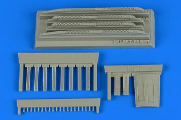Su-17/22 M3/M4 Fitter K - Covered chaff/flare dispensers [Kitty Hawk] · AIR 4747 ·  Aires Hobby Models · 1:48