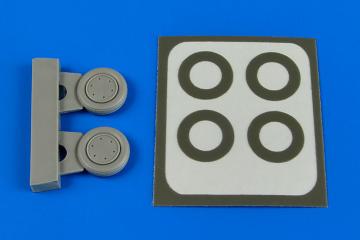 F4F Wildcat - Wheel & paint masks [Hasegawa] · AIR 7334 ·  Aires Hobby Models · 1:72