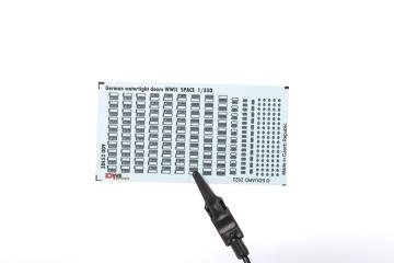 German watertight doors WWII - SPACE · EDU 3DL53009 ·  Eduard · 1:350