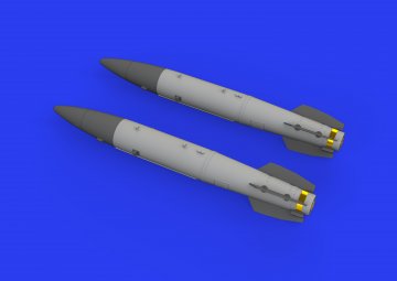 B43-1 Nuclear Weapon w/SC43-3/-6 tail assembly · EDU 648460 ·  Eduard · 1:48