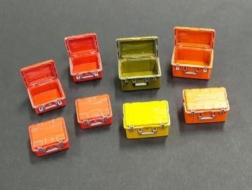 Tool boxes high &middot; PM 3023 &middot;  plusmodel &middot; 1:35