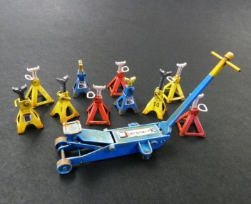 US Army jack stand · PM 499 ·  plusmodel · 1:35
