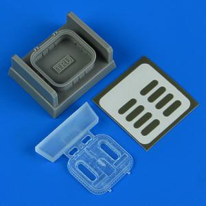 Mi-8MT/Mi-17 - Open service/emergency hatch · QB 49082 ·  Quickboost · 1:48