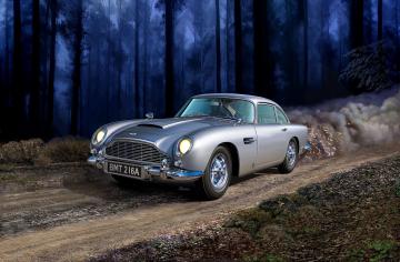Geschenkset James Bond - Aston Martin DB5 &middot; RE 05653 &middot;  Revell &middot; 1:24