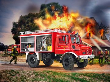 Mercedes-Benz UNIMOG U1300L T &middot; RE 07501 &middot;  Revell &middot; 1:24