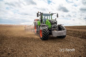Fendt 728 Vario easy-click-system  · RE 07827 ·  Revell · 1:24