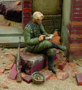 German infantry-WWII &middot; ROY 145 &middot;  Royal Model &middot; 1:35