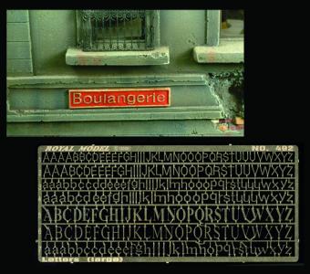 Letters (large) &middot; ROY 492 &middot;  Royal Model