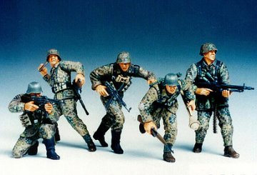 German Frontline Infantrymen · TA 35196 ·  Tamiya · 1:35