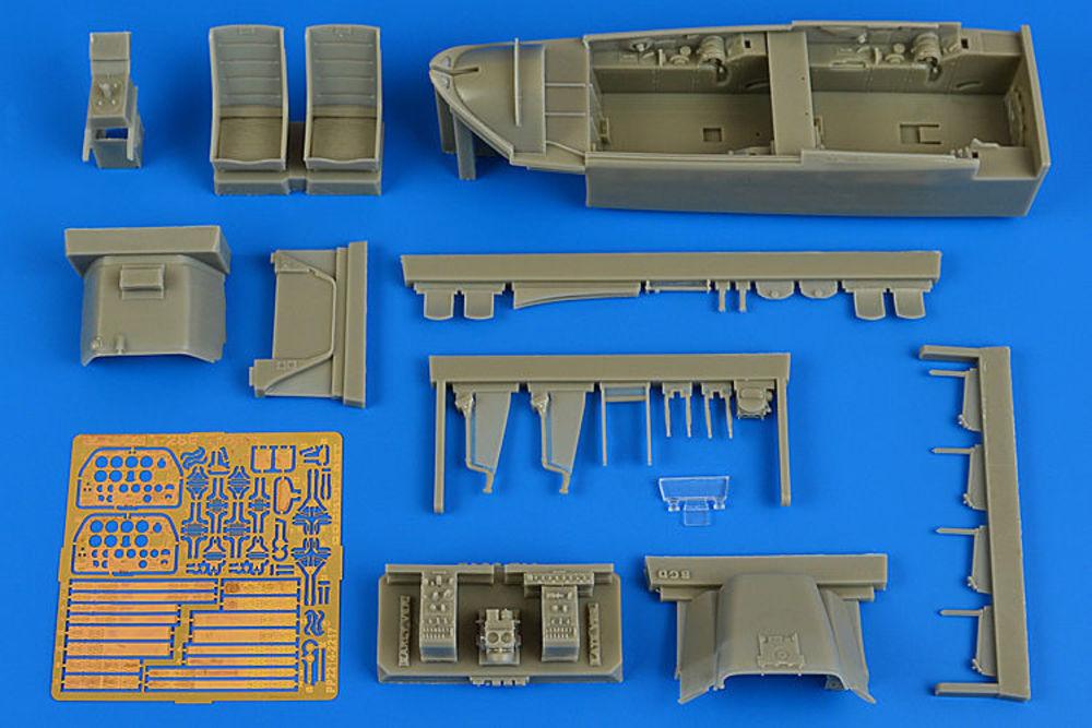 Cockpit/Aircraft günstig Kaufen-T-28B Trojan - Cockpit set [Kitty Hawk]. T-28B Trojan - Cockpit set [Kitty Hawk] <![CDATA[Aires Hobby Models / 2217 / 1:32]]>. 