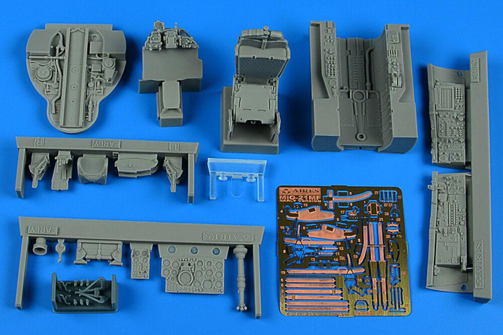MiG-21MF Fishbed J – Cockpit set – early version [Trumpeter]