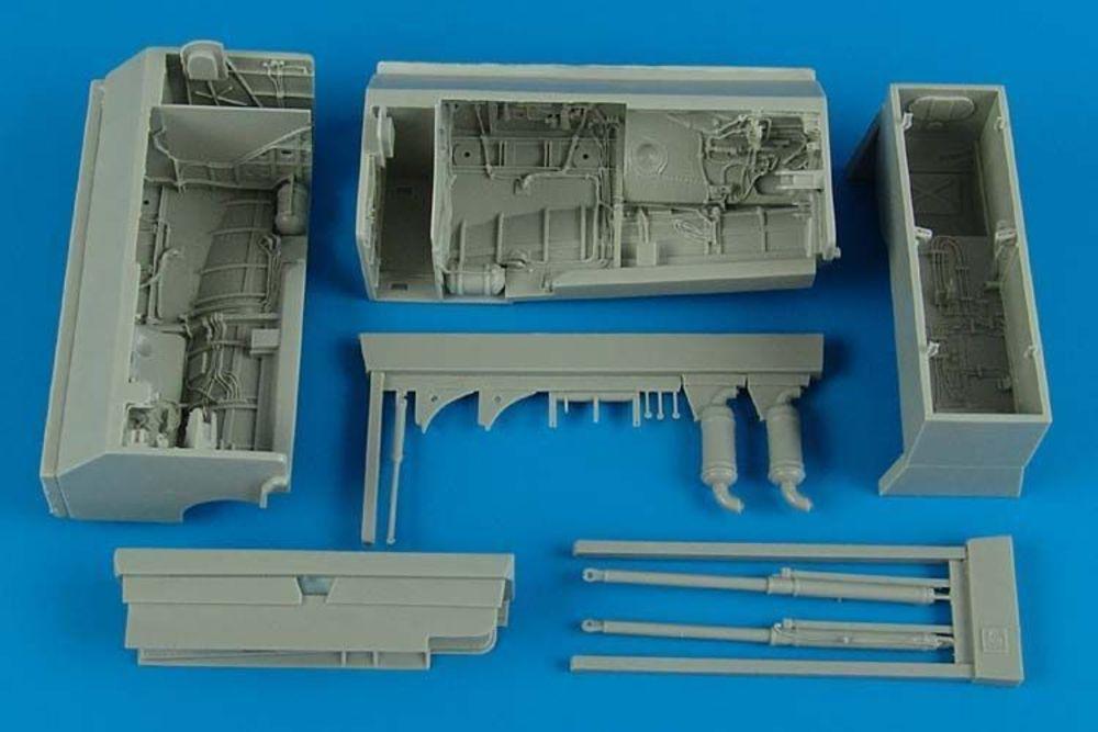 SU 24M günstig Kaufen-Su-24M Fencer - Wheel bay [Trumpeter]. Su-24M Fencer - Wheel bay [Trumpeter] <![CDATA[Aires Hobby Models / 4507 / 1:48]]>. 