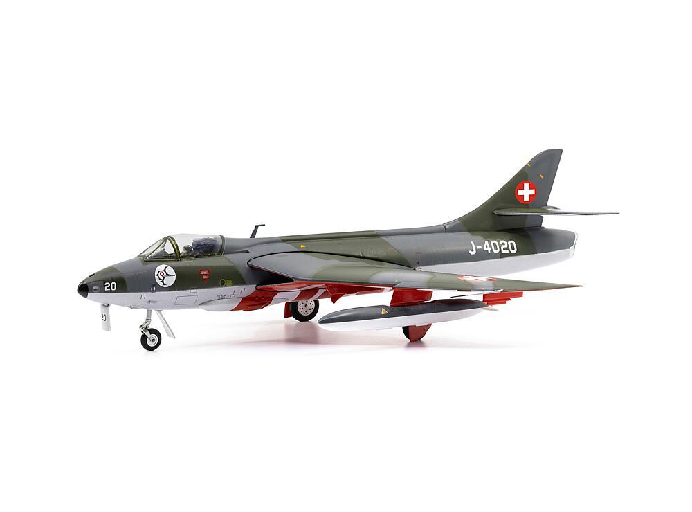 unter 1 günstig Kaufen-Hunter Mk58 J-4020 Patrouille Suisse. Hunter Mk58 J-4020 Patrouille Suisse <![CDATA[Arwico Collector Edition / 881213 / 1:72]]>. 