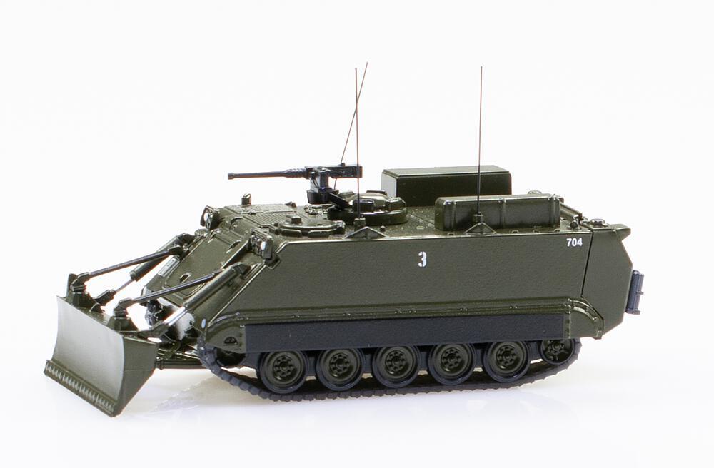 M113 Geniepanzer 63 mitRäumschild - Museum Burgdorf