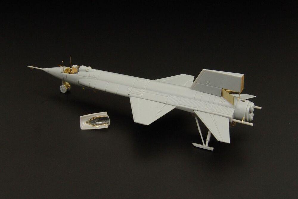 8595683900478 - North American X-15 8595683900478 - North American X-15