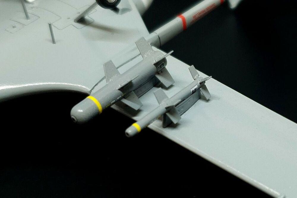 8595683909815 - Bayraktar TB2 laser guided missiles (for Clear Prop kit) 8595683909815 - Bayraktar TB2 laser guided missiles (for Clear Prop kit)