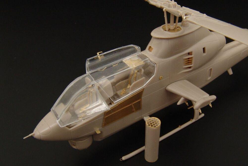 8595683902472 - Bell AH-1G Cobra (Az model) 8595683902472 - Bell AH-1G Cobra (Az model)