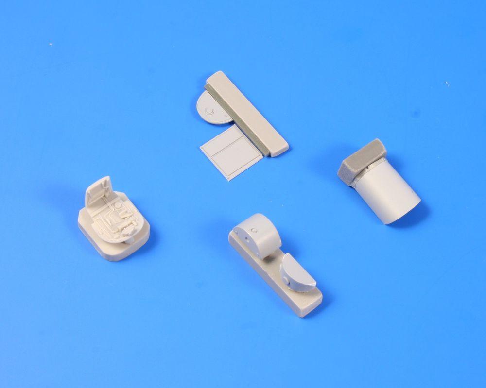 8595593120065 - Spitfire PR Mk XIX - Oli tank