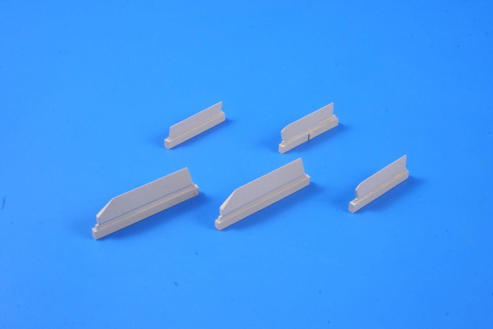 8595593121680 - BAC Lightning F2A - Control surfaces [Airfix]