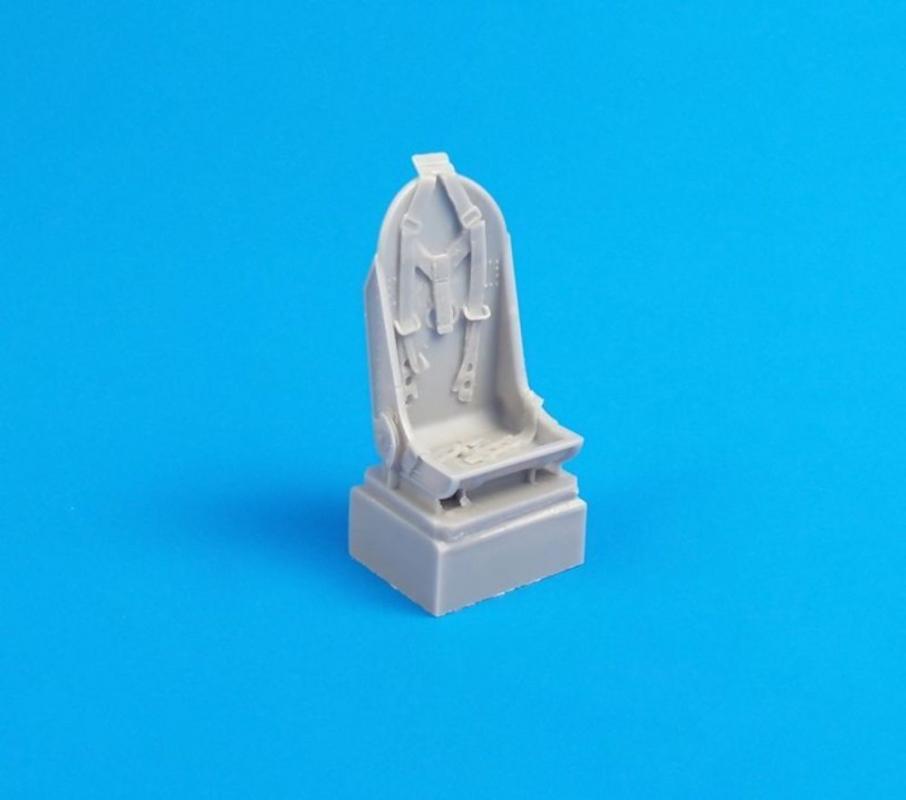 8595593124315 - Hawker Hurricane MkI - Seat with Harness [Airfix]