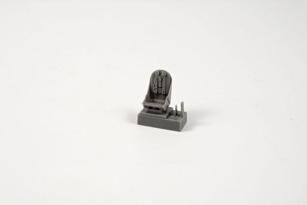 8595593126593 - Boulton Paul Defiant - Pilot seat with belts [Airfix]