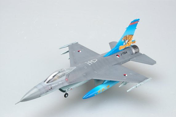 Easy günstig Kaufen-F-16A  J-004 NTAF´´TIGER MEET´´. F-16A  J-004 NTAF´´TIGER MEET´´ <![CDATA[Easy Model / 37126 / 1:72]]>. 