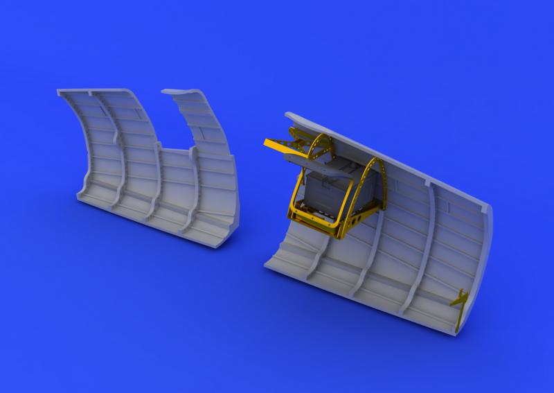 8591436481201 - Spitfire - radio compartment