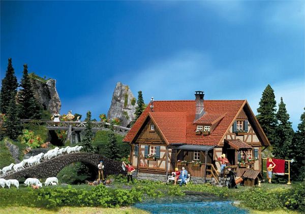 4104090302702 - H0 (187) 130270 - Ländliches Fachwerkhaus 4104090302702 - H0 (187) 130270 - Ländliches Fachwerkhaus
