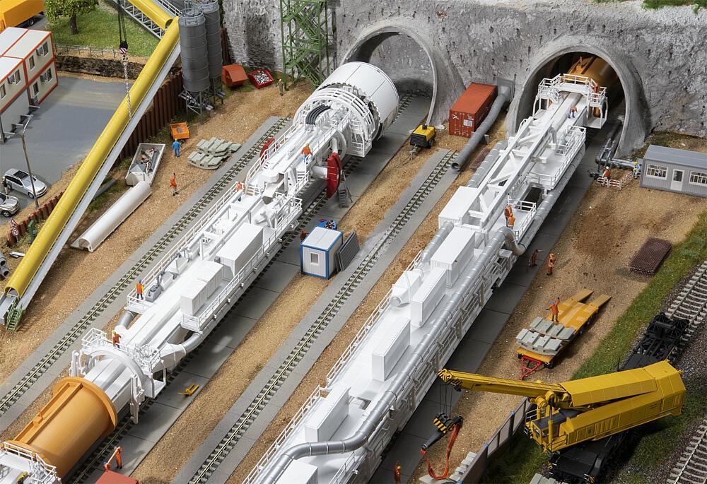 4104090309008 - H0 (187) 130900 - Tunnelbohrmaschine Gripper-TBM 4104090309008 - H0 (187) 130900 - Tunnelbohrmaschine Gripper-TBM