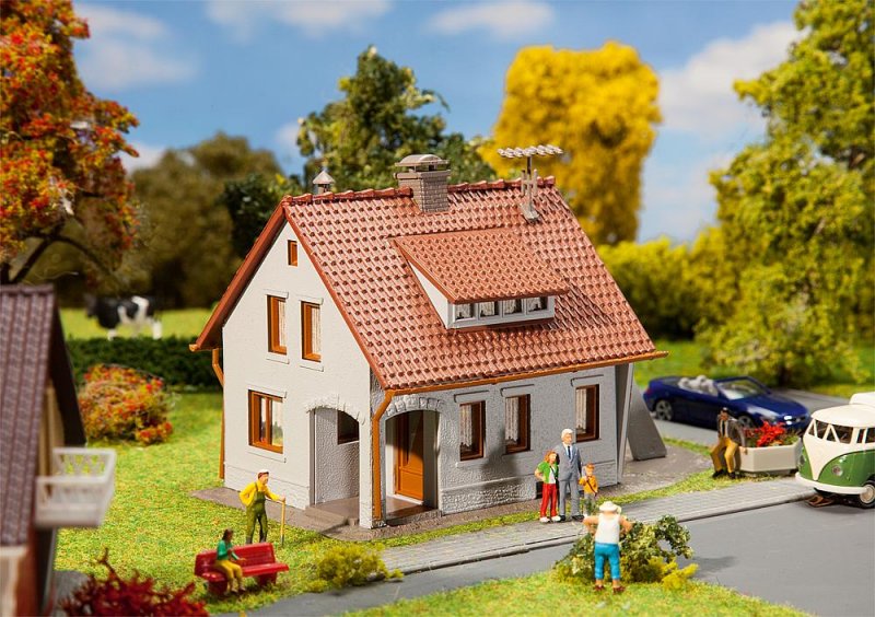 4104090313647 - H0 (187) 131364 - Einfamilienhaus 4104090313647 - H0 (187) 131364 - Einfamilienhaus