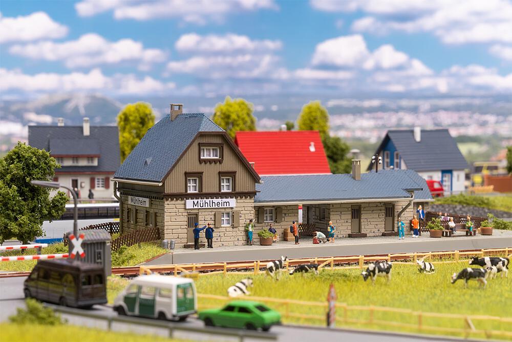 Bahnhof Mühlheim – Monatsmodell Mai