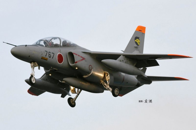 Trainer günstig Kaufen-JASDF T-4 Trainer. JASDF T-4 Trainer <![CDATA[HobbyBoss / 87266 / 1:72]]>. 