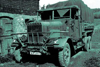 Truck günstig Kaufen-Henschel 33D1, WWII German Army Truck. Henschel 33D1, WWII German Army Truck <![CDATA[ICM / 435466 / 1:35]]>. 