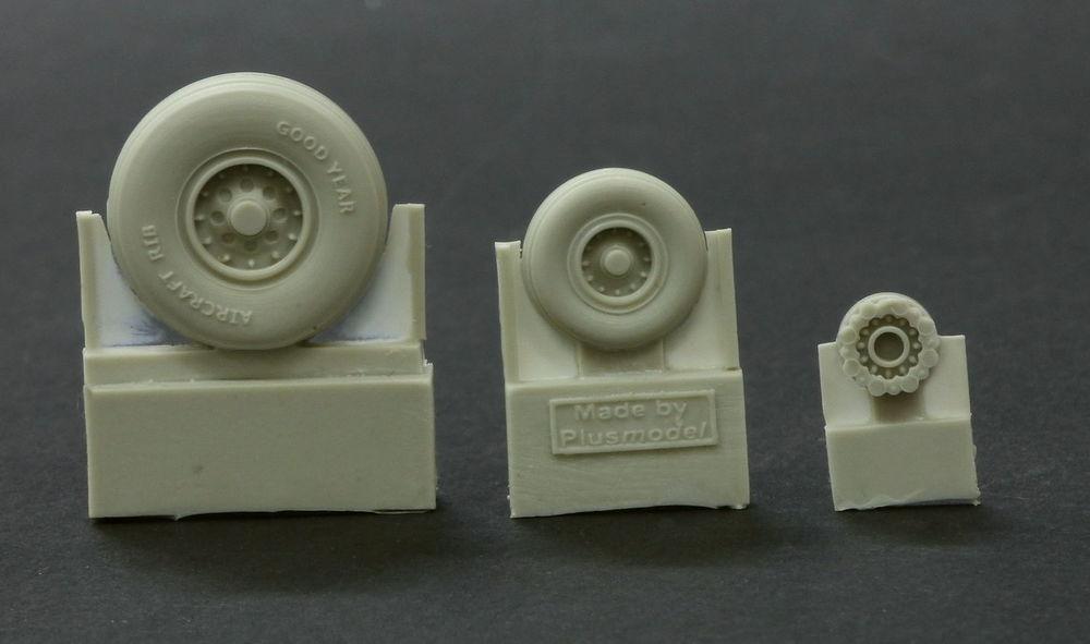 Plus 3 günstig Kaufen-P-3 Orion - Wheels. P-3 Orion - Wheels <![CDATA[plusmodel / AL7053 / 1:72]]>. 