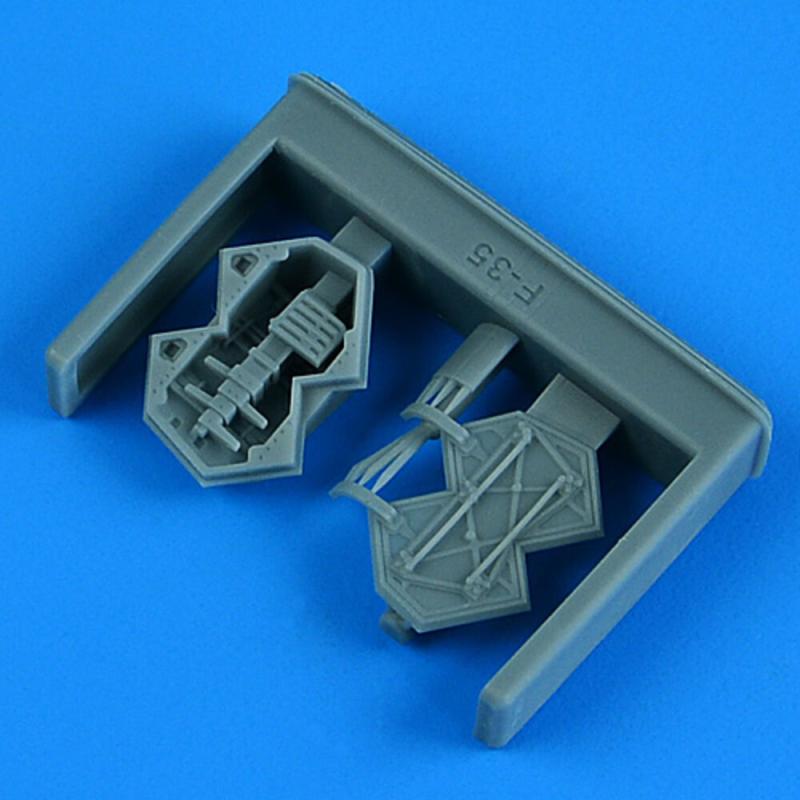 F-35A/B/C Lightning II – Ladder – closed