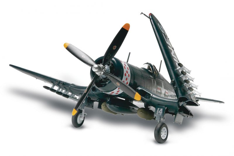 Modellbau: Revell Corsair F4U-4